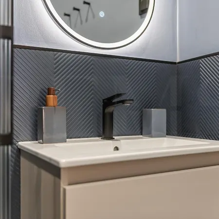 Modern & Stylish 3br In The Heart Of By Rems Apartment Malaga