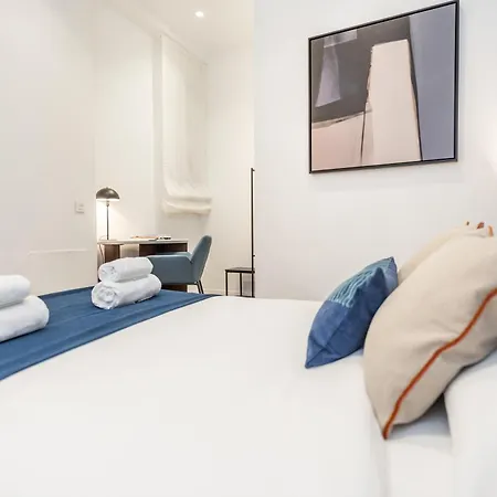 Modern & Stylish 3br In The Heart Of By Rems Apartment Malaga